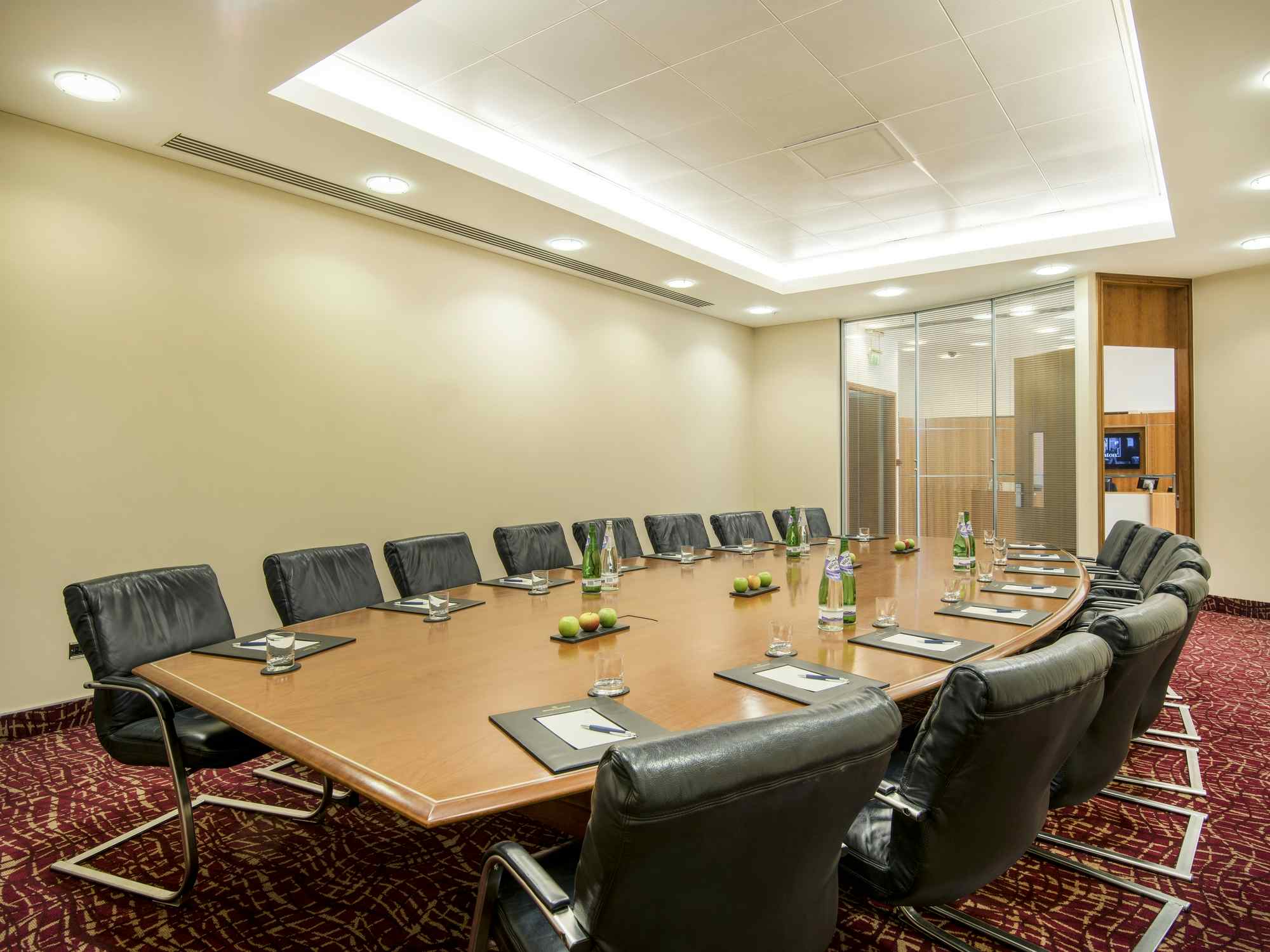Bank Meeting Room , Sheraton Heathrow Hotel
